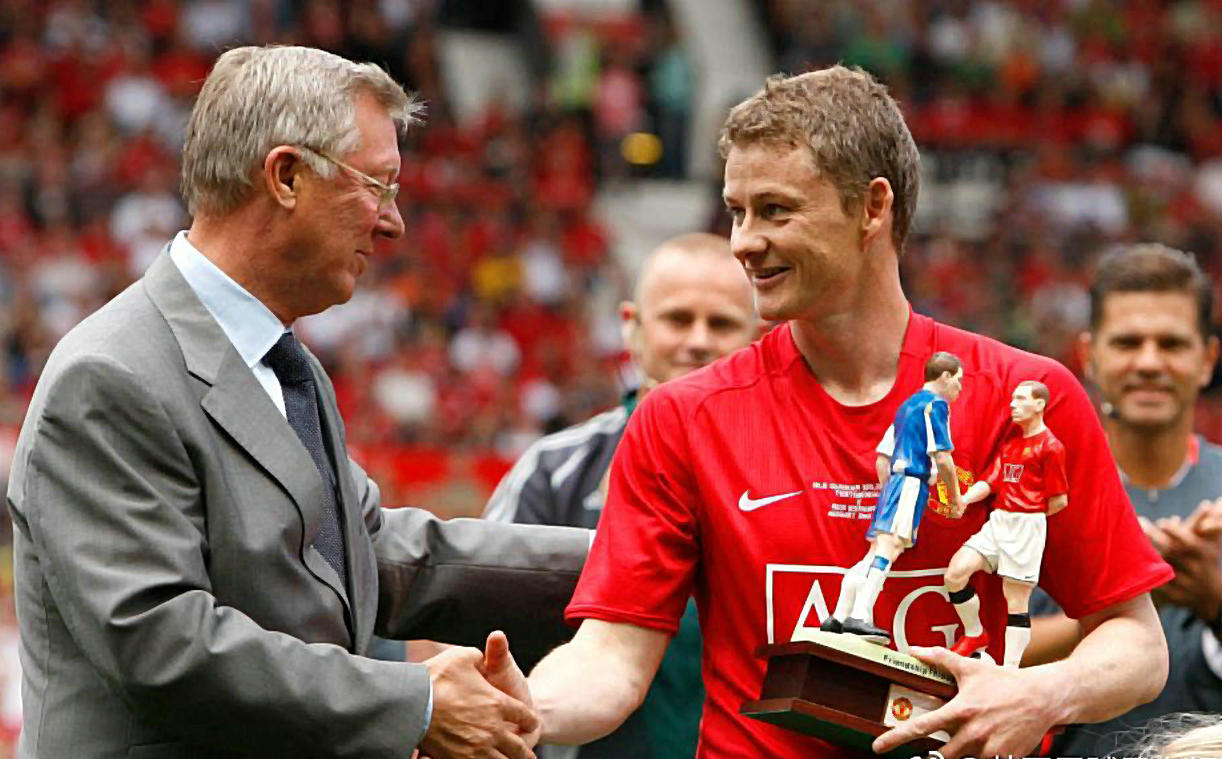 索尔斯克亚调整战术，曼联客场获胜走向复苏的简单介绍