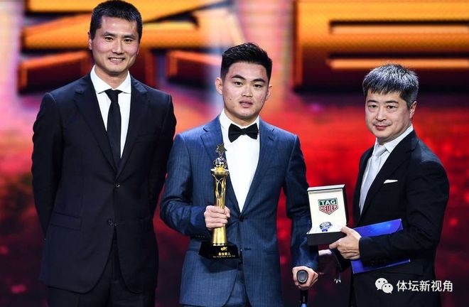 民族英雄崛起，以自身实力征服对手的简单介绍