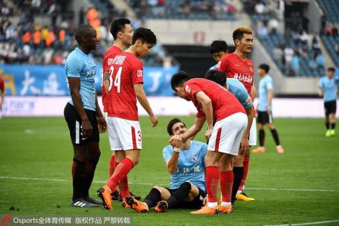 爱游戏馆-广州恒大遭遇三连败，争冠形势堪忧的简单介绍