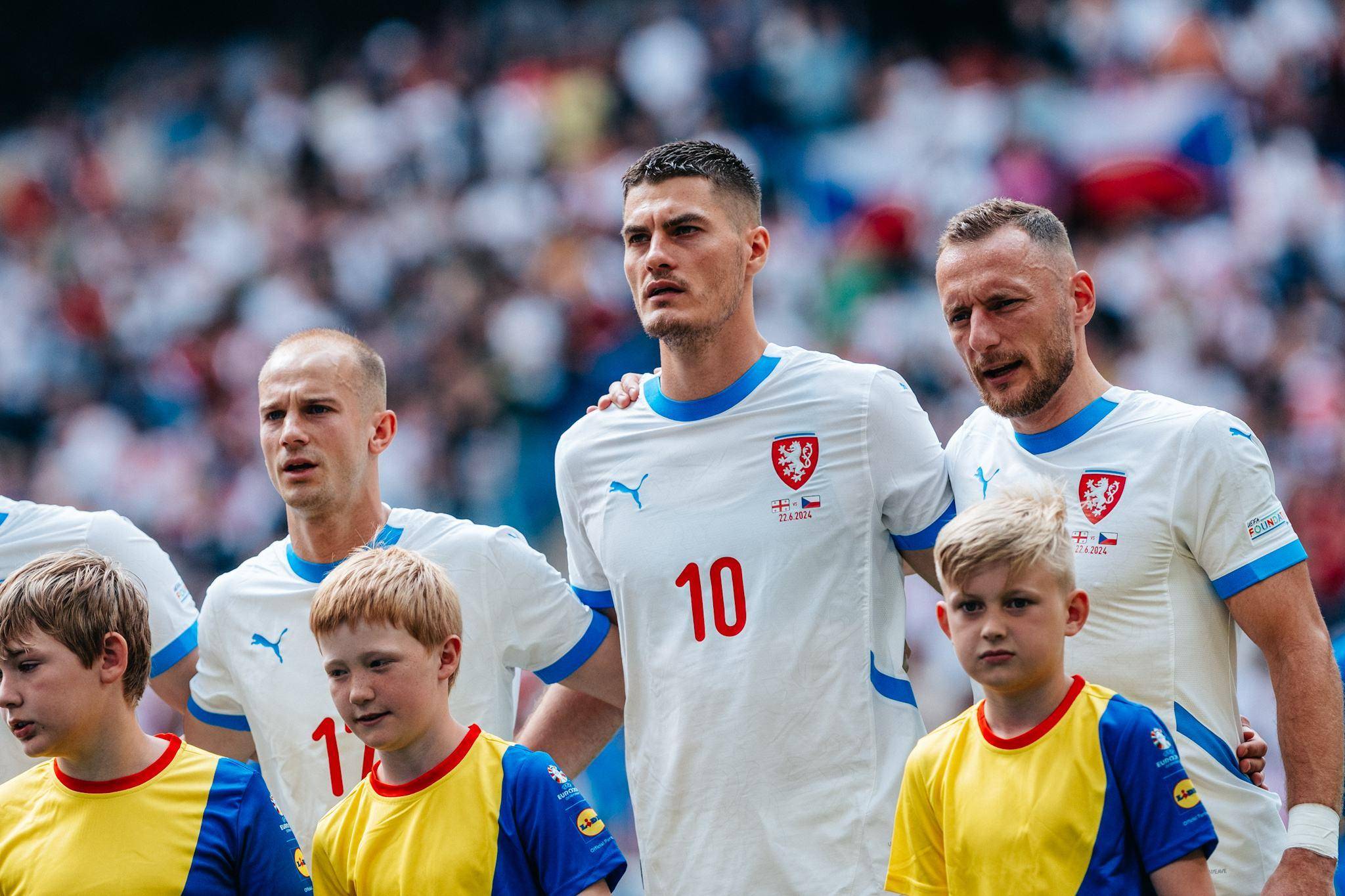 爱游戏竞技-捷克击败苏格兰，挺进欧洲杯正赛