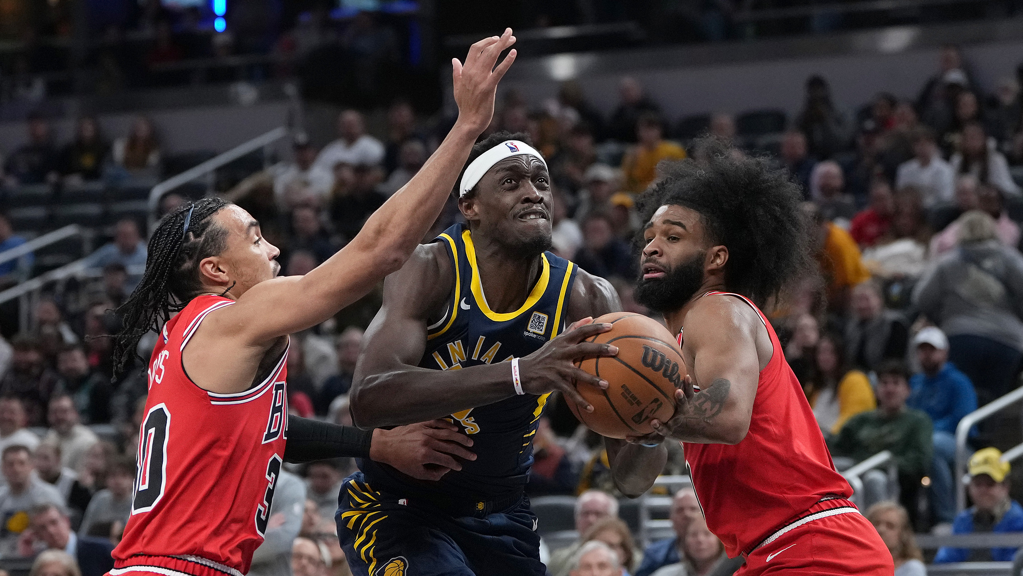 爱游戏投注-开拓者力克公牛，赢得比赛关键时刻