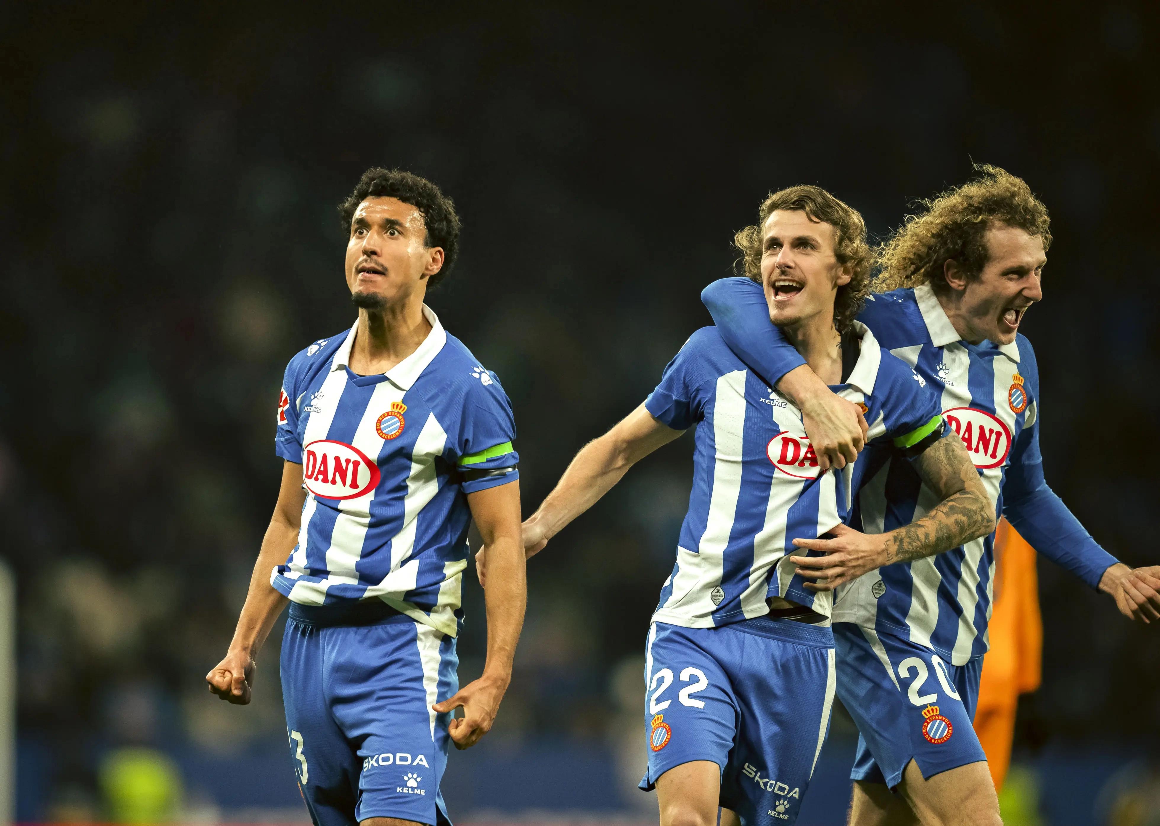 爱游戏电竞-包含西班牙队受困欧预赛,步步为营谨慎行动的词条