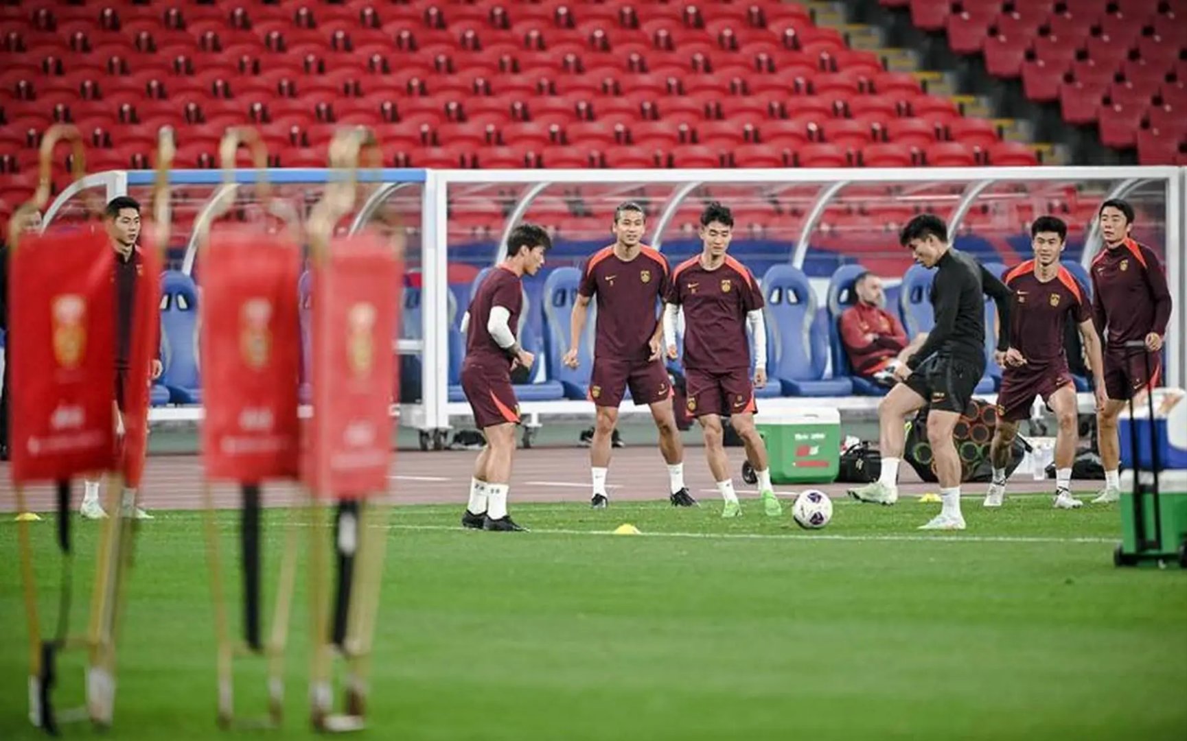 爱游戏中国官网-关于开场解说:足球世界杯预选赛淘汰赛团队实力对决的信息