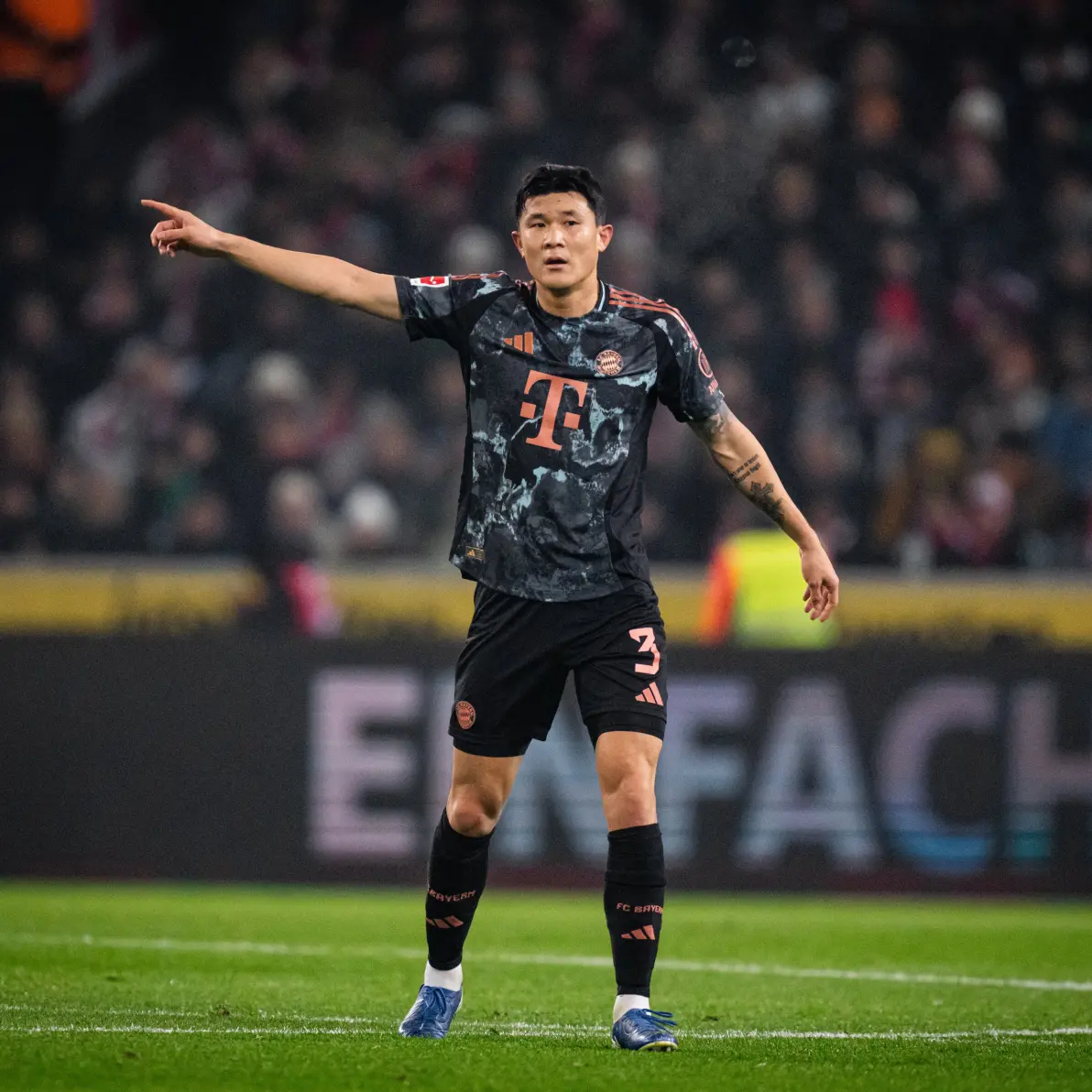 爱游戏视频-包含门兴格拉德巴赫取胜,稳居中游位置的词条