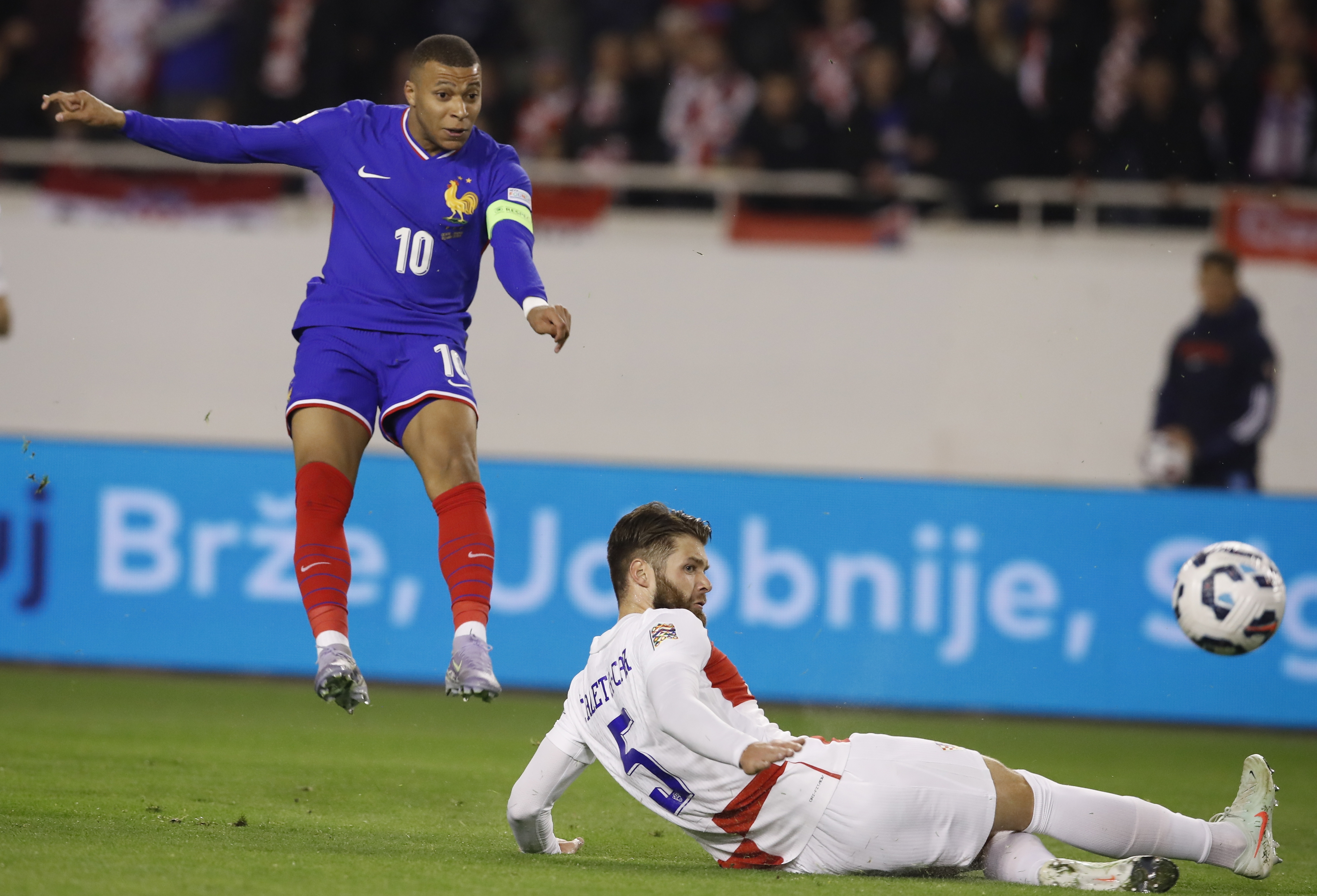 爱游戏在线-克罗地亚欧洲国家杯再获胜，匈牙利凯旋波兰的简单介绍