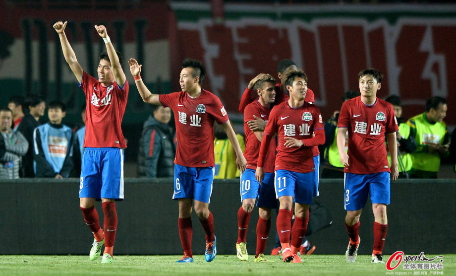 爱游戏网址-恒大主场击败建业，保持领先优势