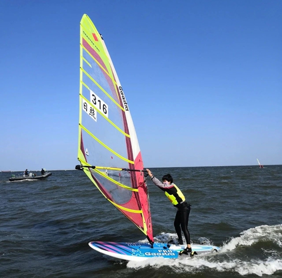 爱游戏官方登录入口-包含韩国帆船选手勇夺女子个人项目冠军的词条