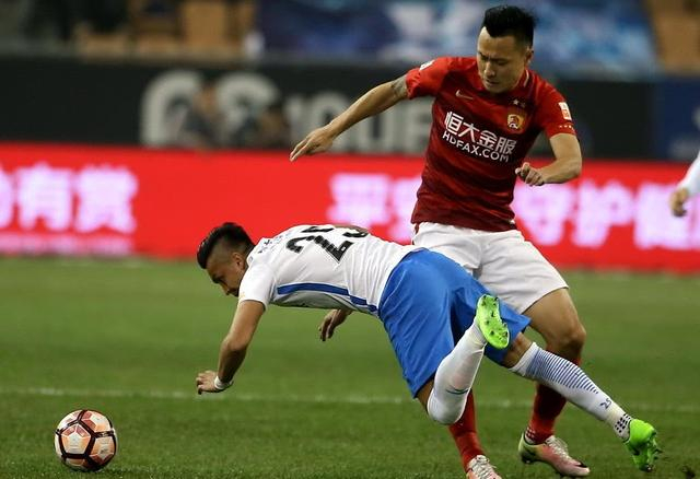 爱游戏网页版登录入口-广州恒大主场战胜天津泰达，豪取三分